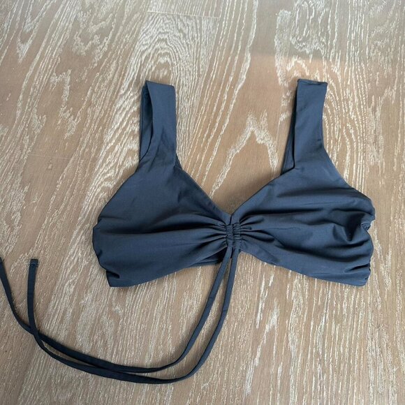 Cropped Nylon Top Adjustable Runching - Picture 3 of 3